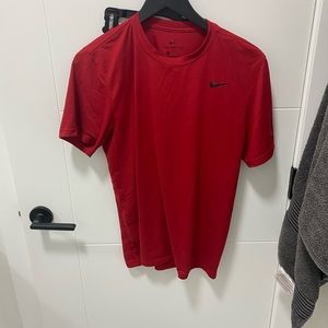 Nike drifit men’s medium
